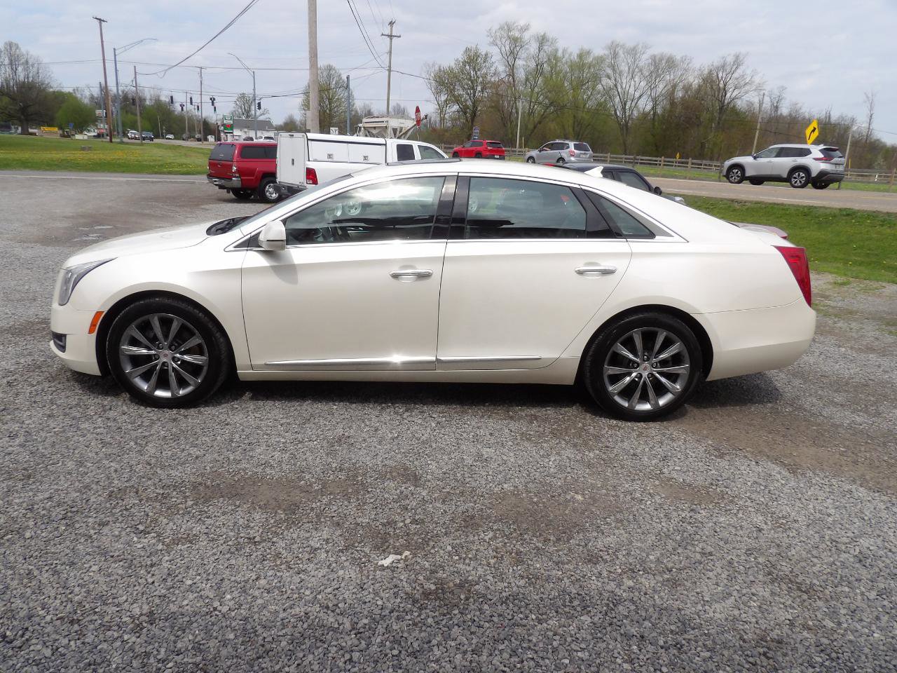 Used 2013 Cadillac XTS image 3