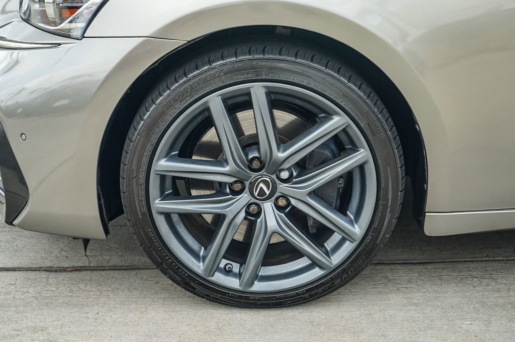 Used 2020 Lexus IS 300 F Sport w/ F Sport Package RWD image 11
