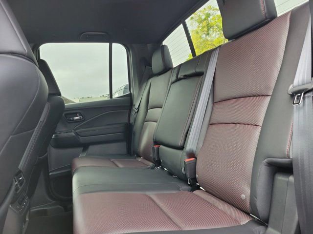 Used 2025 Honda Ridgeline Black Edition image 20