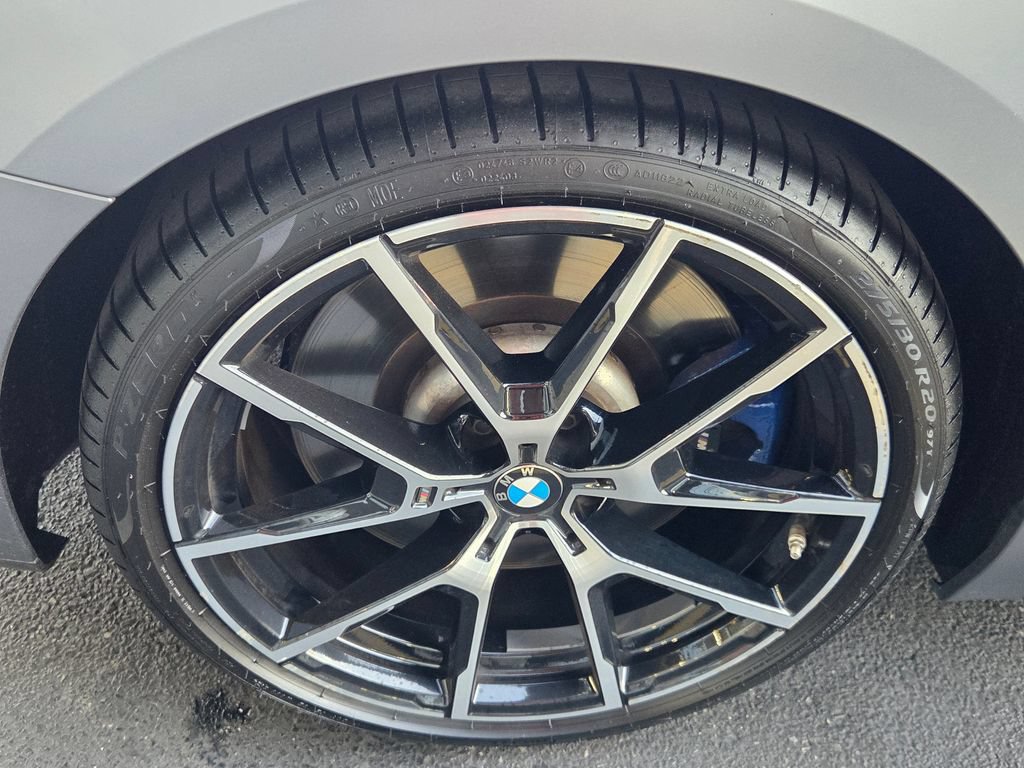 Used 2022 BMW M850i xDrive Convertible w/ M Carbon Exterior Package AWD/4WD image 13