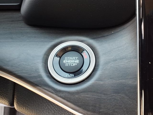 Certified 2023 Jeep Grand Cherokee Limited w/ Luxury Tech Group II AWD/4WD image 23