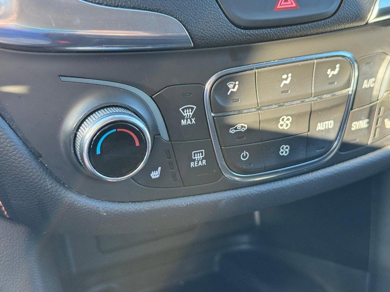 Used 2021 Chevrolet Equinox Premier FWD image 23