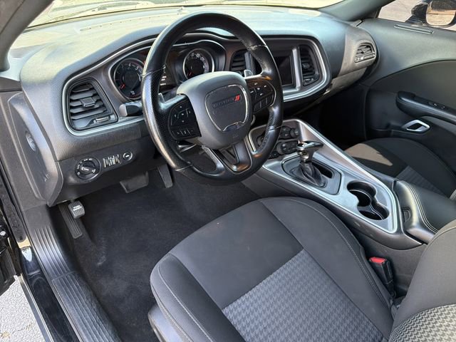 Used 2022 Dodge Challenger GT RWD image 2