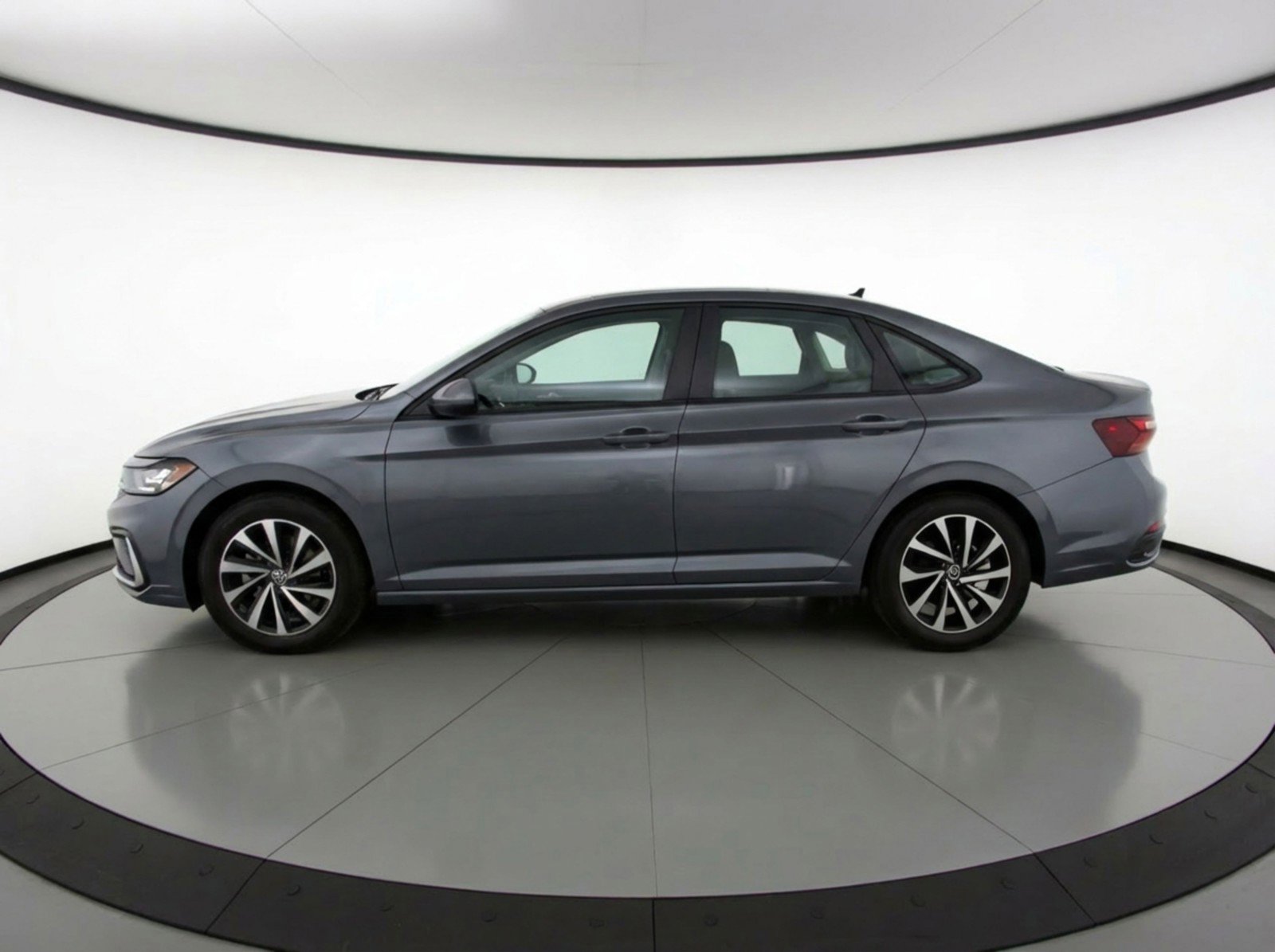 Used 2025 Volkswagen Jetta S image 5