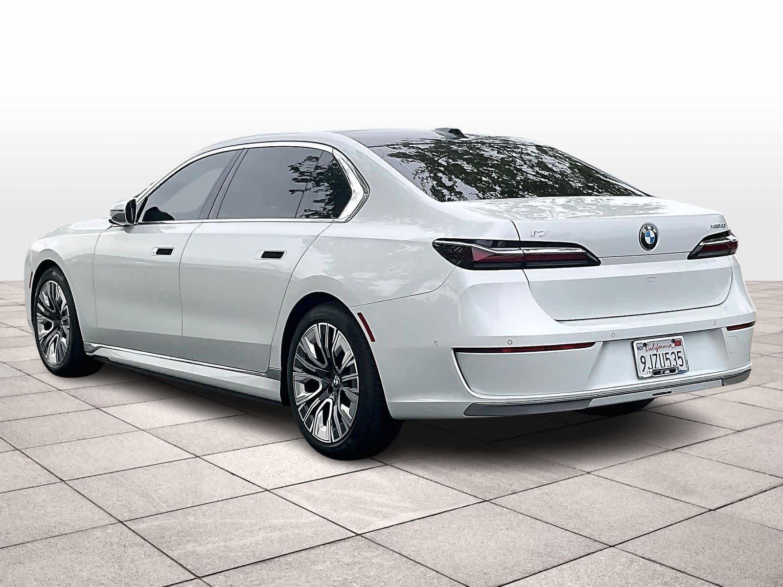 Certified 2024 BMW i7 xDrive60 AWD/4WD image 14
