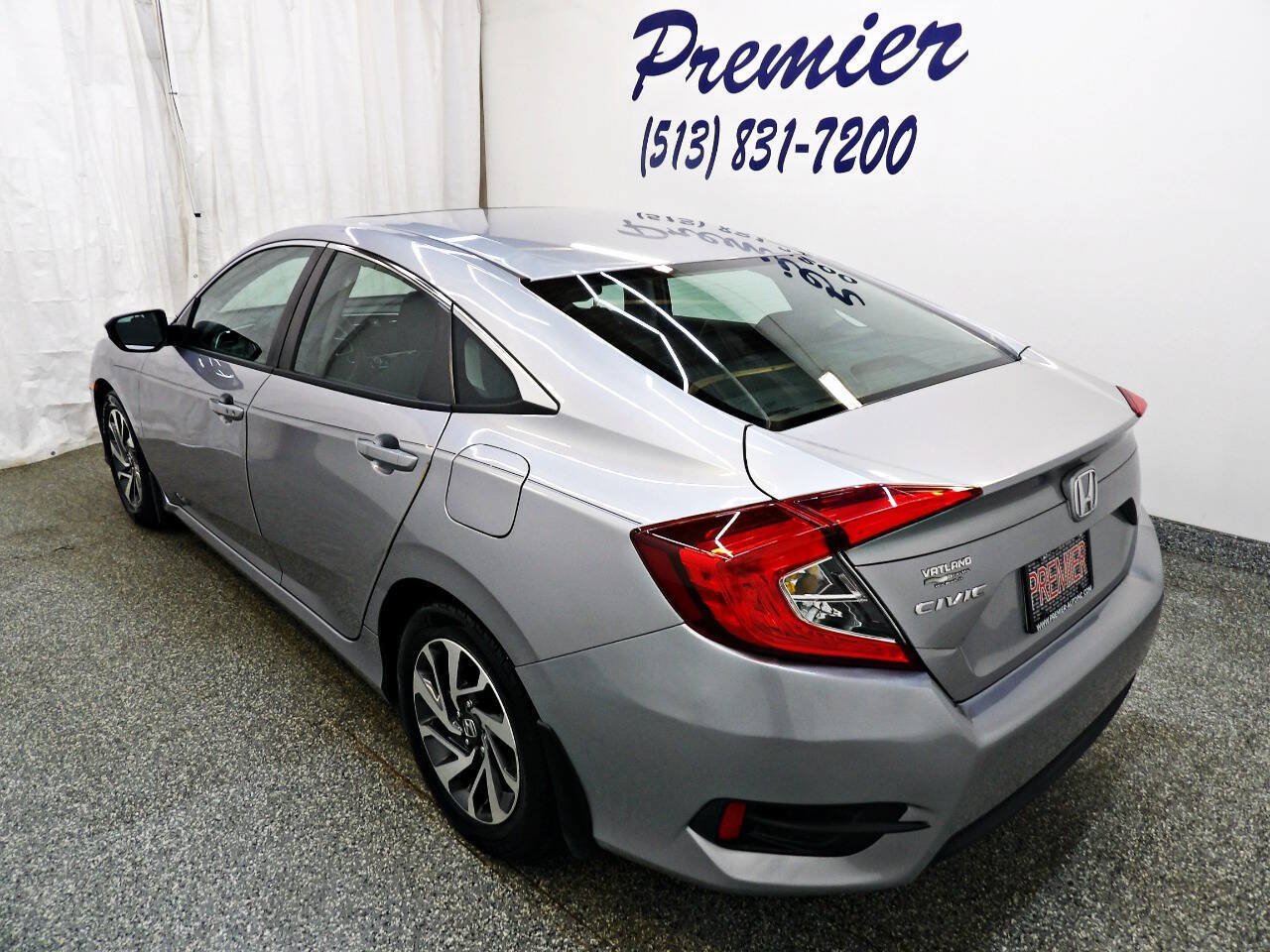 Used 2016 Honda Civic EX image 4