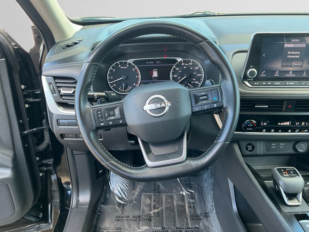 Used 2025 Nissan Rogue SV AWD/4WD image 12