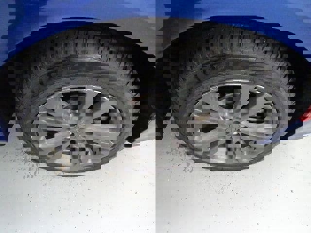 Used 2015 Chrysler 200 Limited FWD image 20