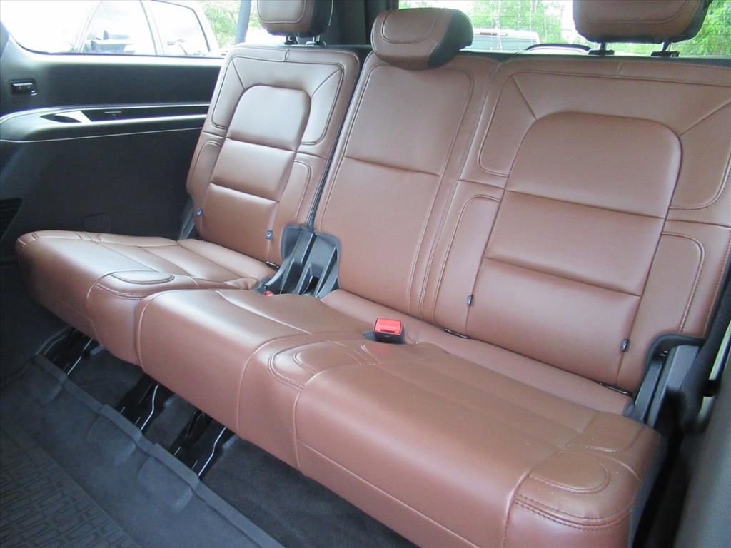 Used 2024 Lincoln Navigator L Reserve AWD/4WD image 39