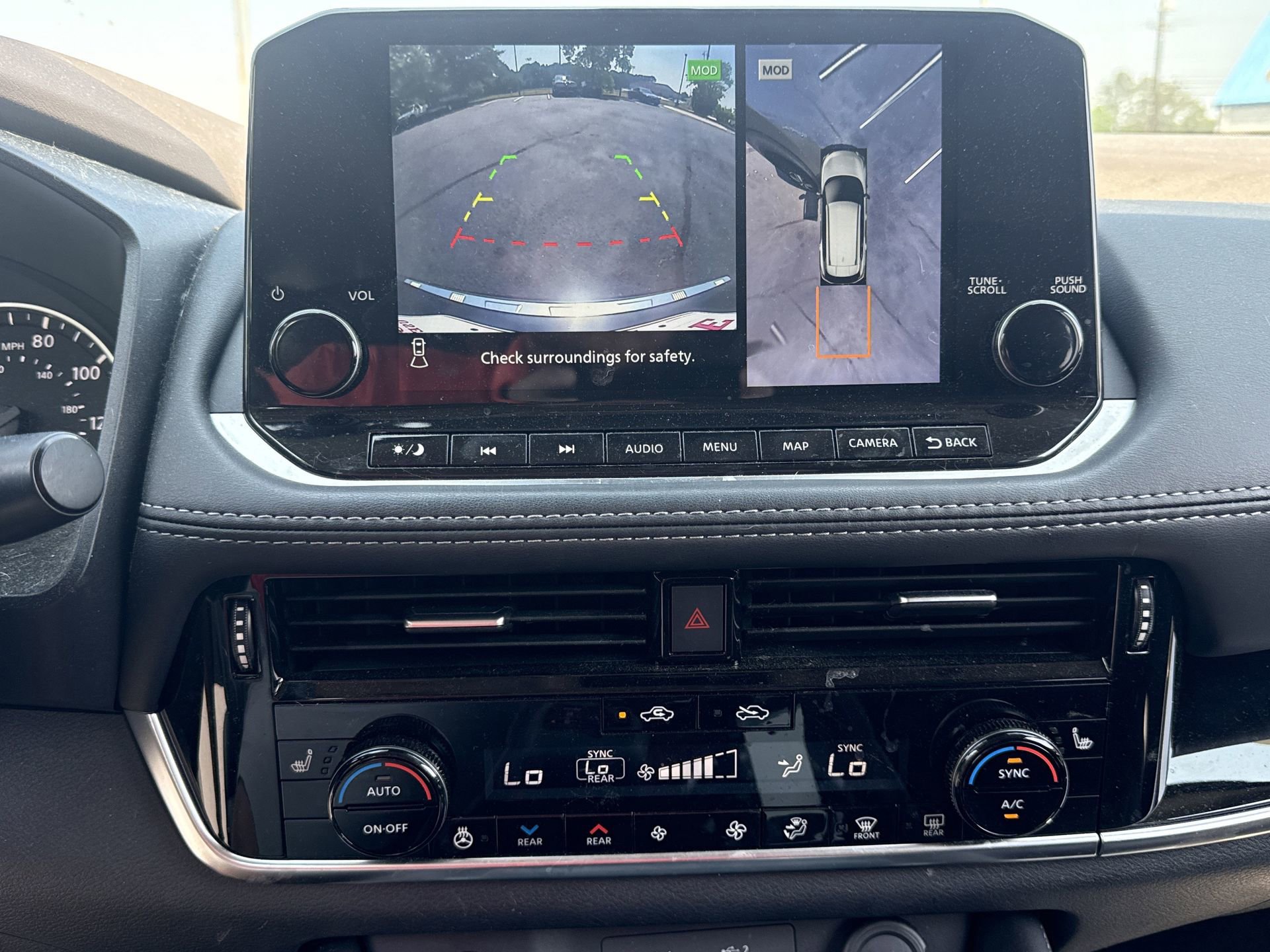 Used 2023 Nissan Rogue SL w/ SL Premium Package FWD image 5