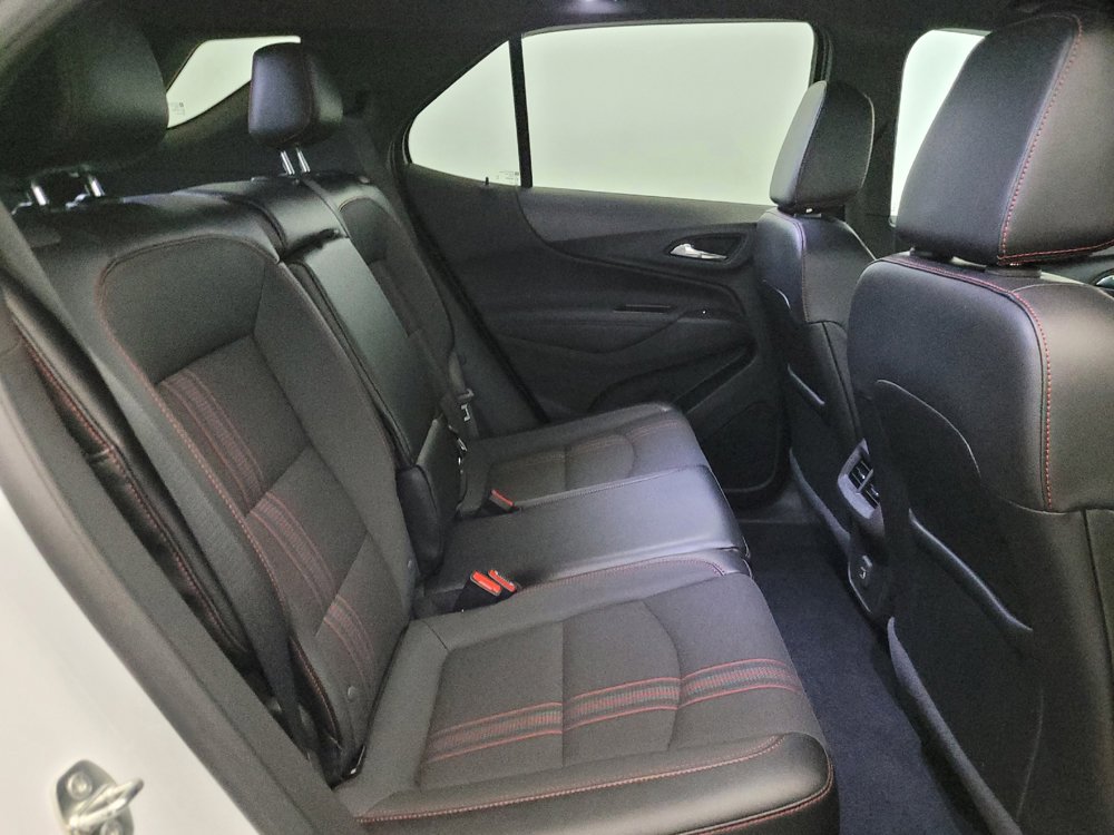 Used 2023 Chevrolet Equinox RS w/ LPO, Floor Liner Package FWD image 19