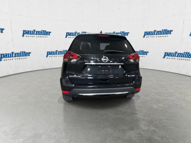Used 2019 Nissan Rogue SL w/ Premium Package AWD/4WD image 9