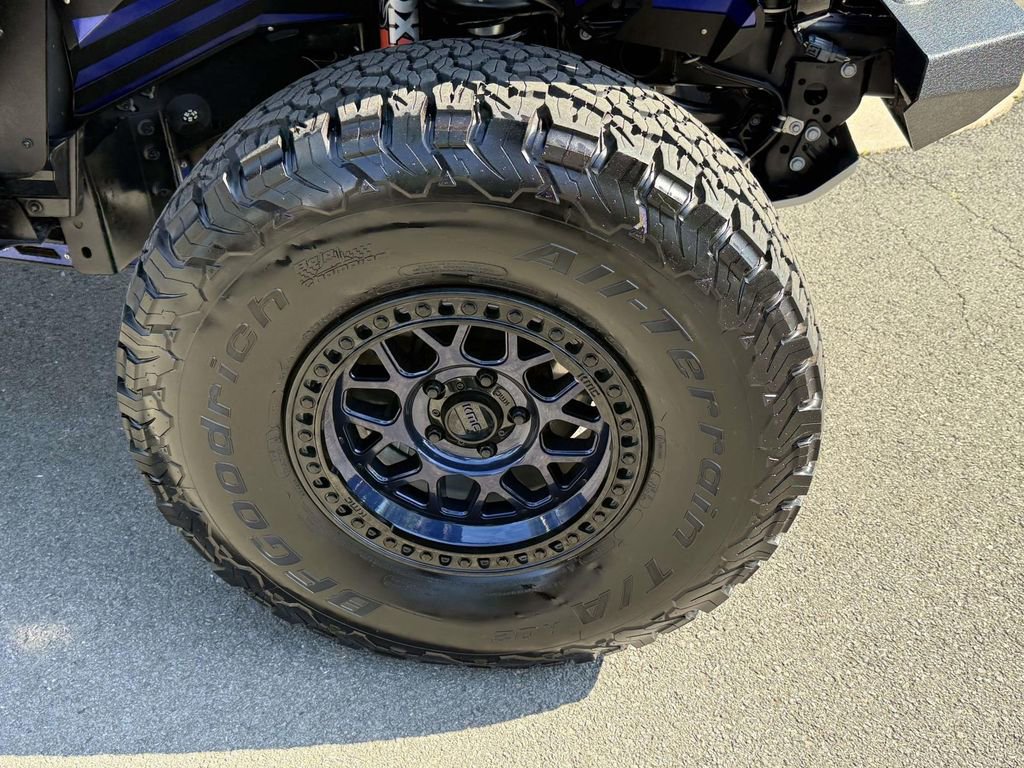 Used 2023 Jeep Gladiator Mojave w/ LED Lighting Group AWD/4WD image 13