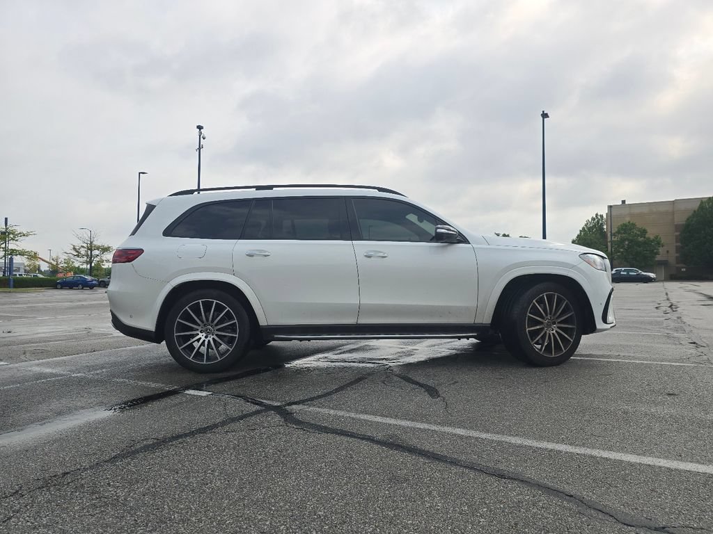 Used 2024 Mercedes-Benz GLS 580 4MATIC image 16