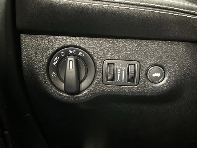 Used 2022 Dodge Challenger SRT Hellcat Redeye image 24