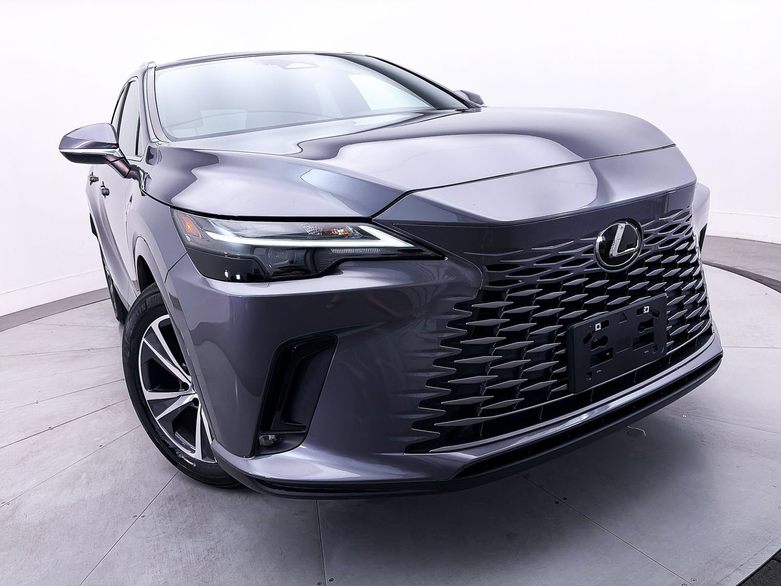 Used 2023 Lexus RX 350 FWD w/ Cold Area Package image 3