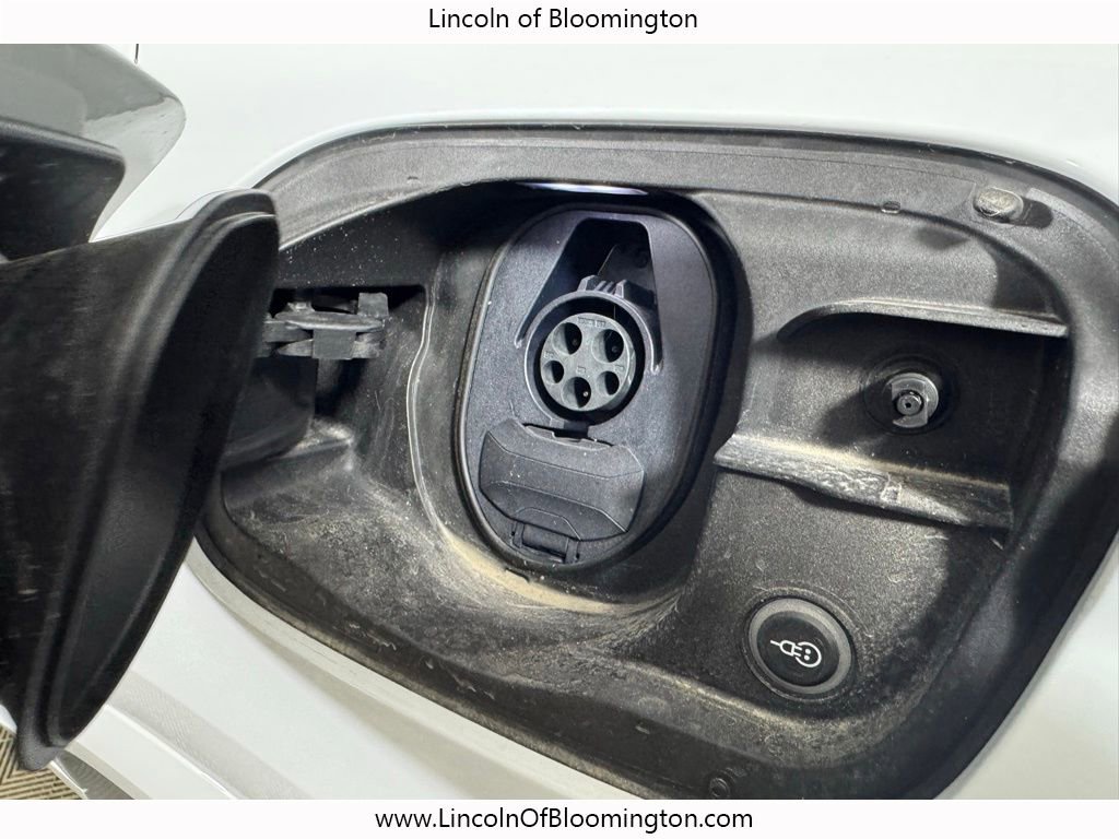 Used 2025 Audi Q6 e-tron Prestige w/ Beige Warm Weather Package image 37