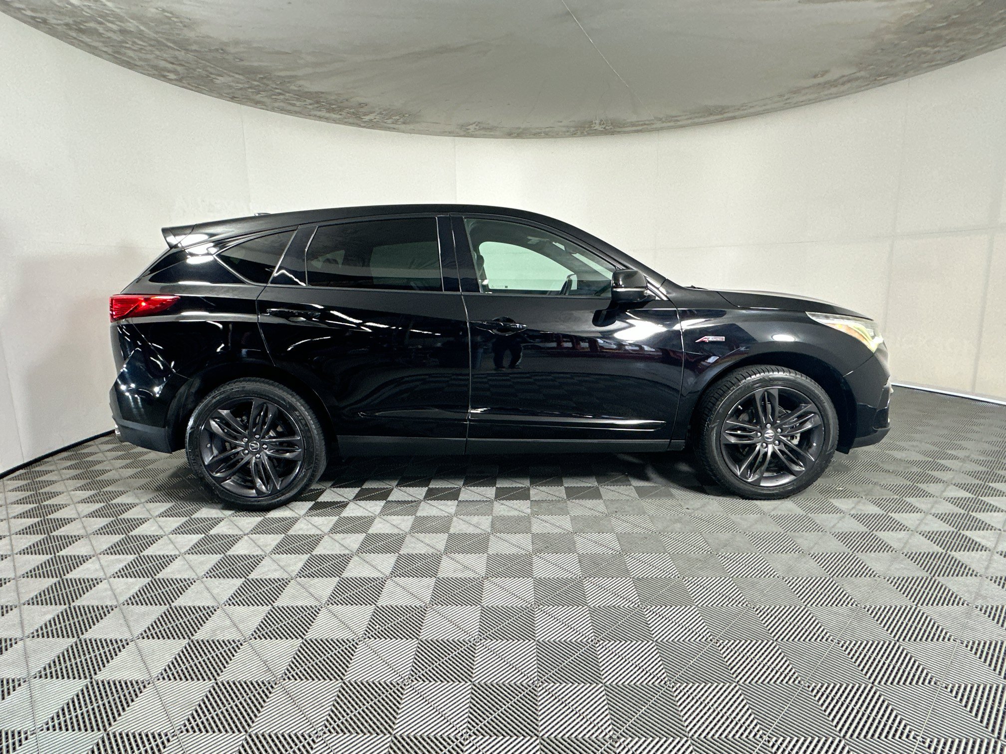 Used 2021 Acura RDX w/ Advance Package AWD/4WD image 2