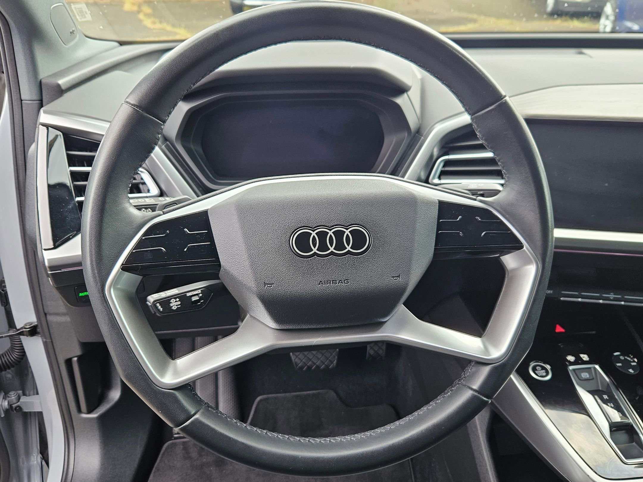 Used 2023 Audi Q4 e-tron Prestige AWD/4WD image 14