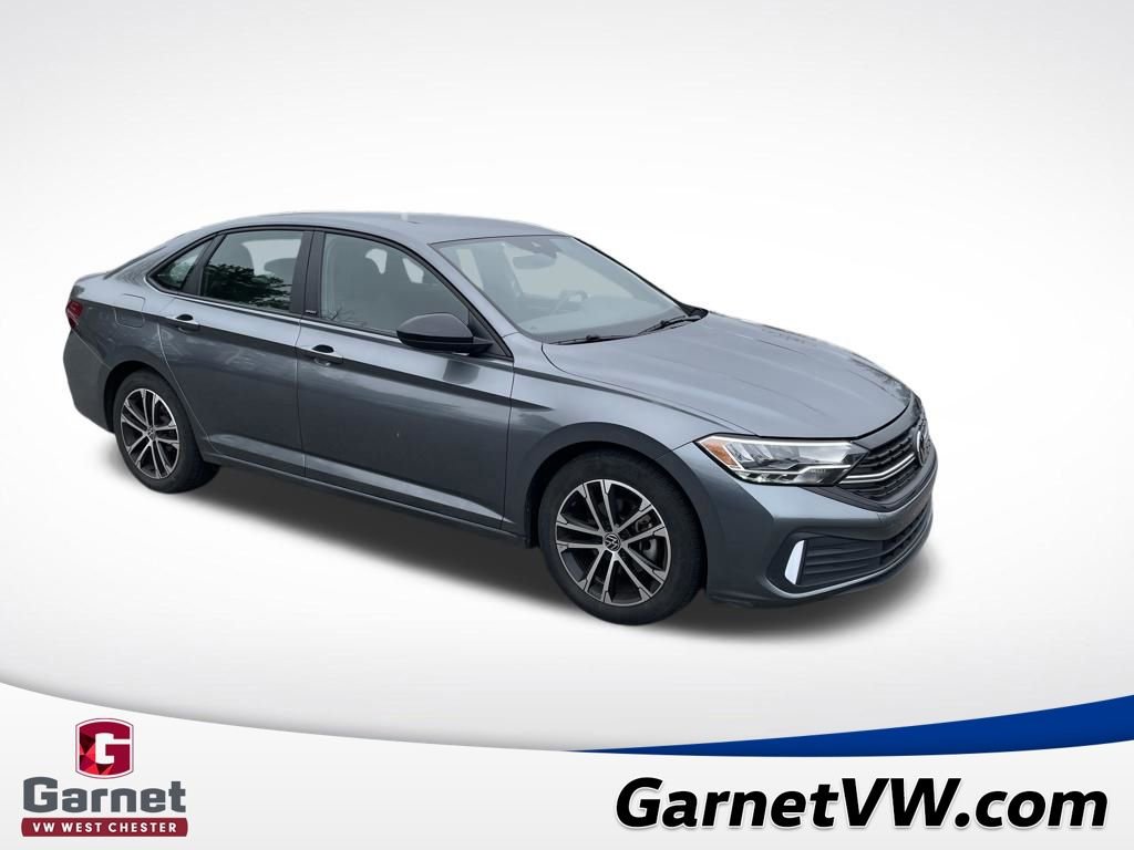 Used 2024 Volkswagen Jetta Sport image 8