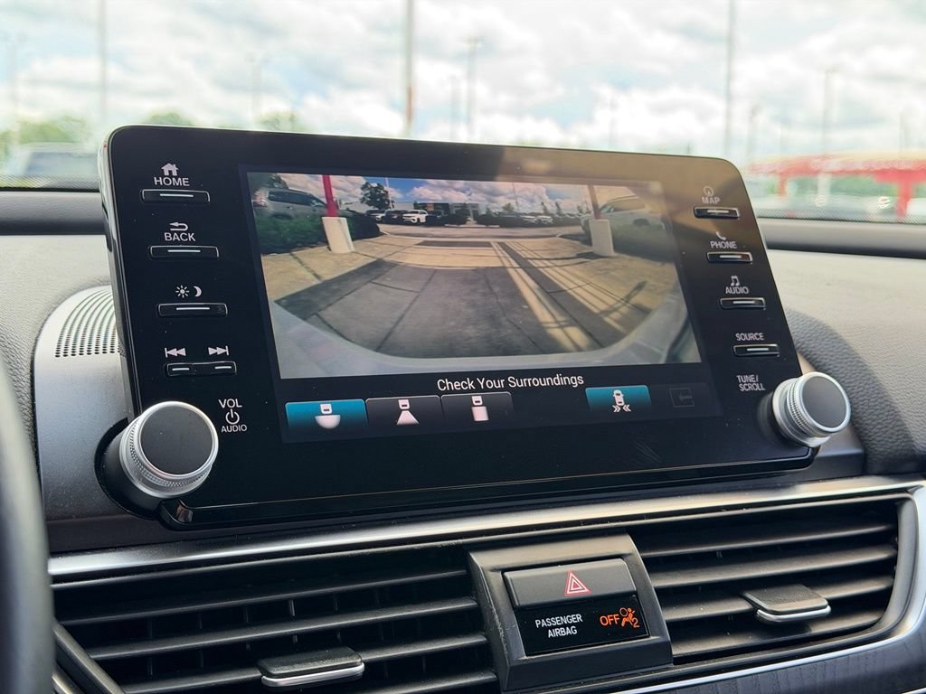 Used 2018 Honda Accord Touring image 25