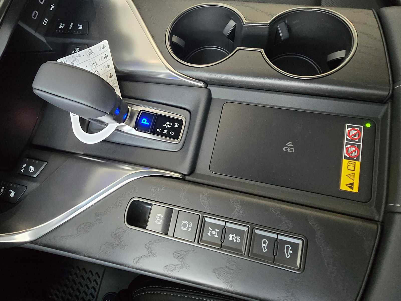 New 2026 Lexus LX 700h Luxury image 30