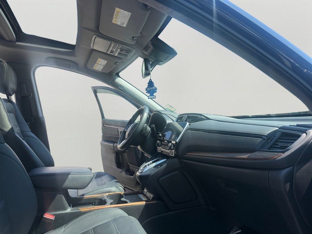 Used 2020 Honda CR-V Touring image 11
