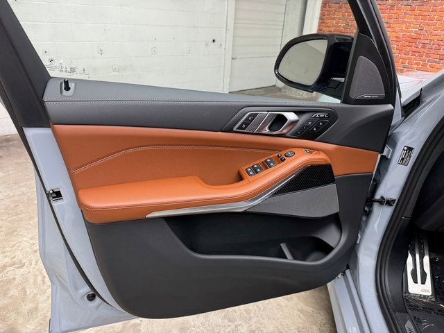 Used 2026 BMW X7 M60i image 10