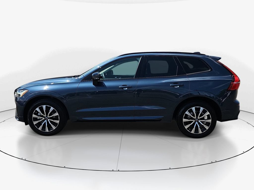 Used 2024 Volvo XC60 B5 Core w/ Protection Package Premier AWD/4WD image 10