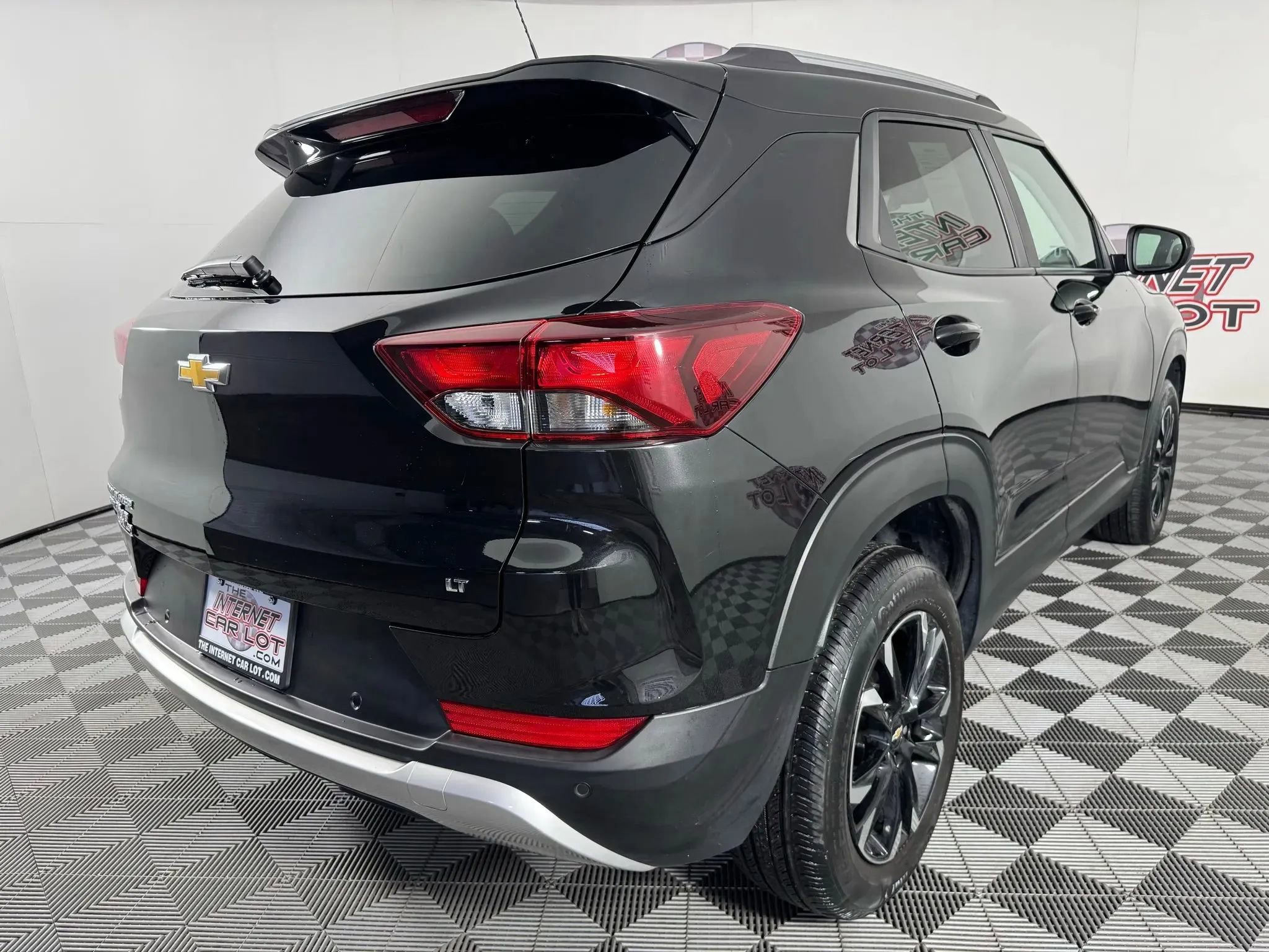 Used 2023 Chevrolet TrailBlazer LT w/ Convenience Package AWD/4WD image 28