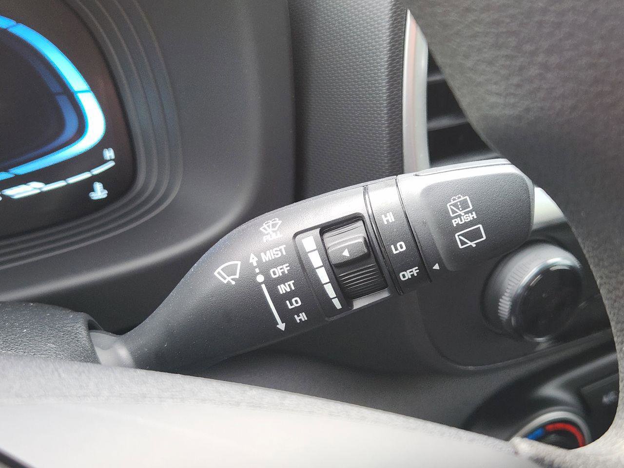 New 2026 Hyundai Venue SE FWD image 27
