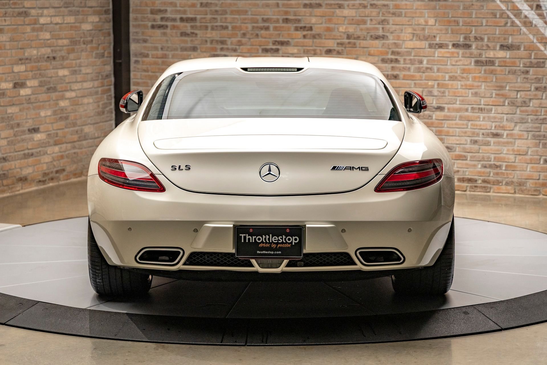 Used 2011 Mercedes-Benz SLS AMG Coupe image 8