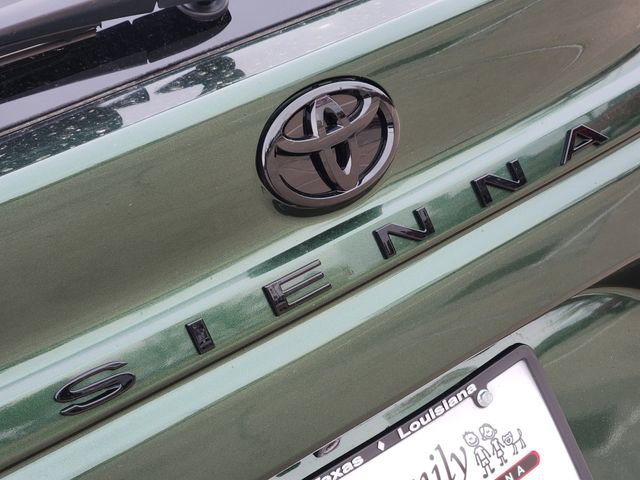 New 2026 Toyota Sienna XLE Woodland Edition image 7
