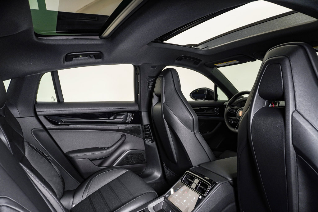New 2026 Porsche Panamera 4 AWD/4WD image 16