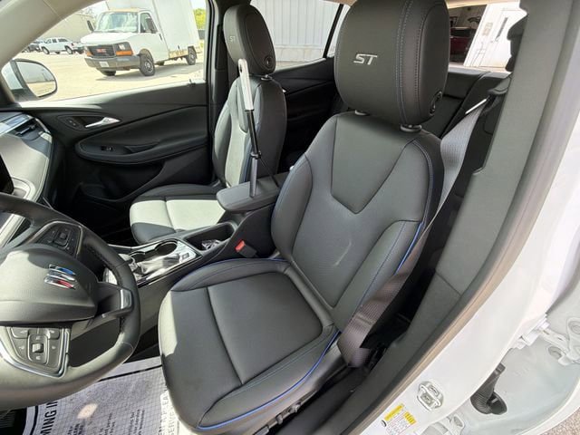 New 2026 Buick Encore GX Sport Touring w/ Comfort Package AWD/4WD image 19