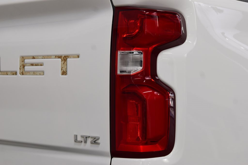 Certified 2024 Chevrolet Silverado 2500 LTZ w/ LTZ Convenience Package image 23
