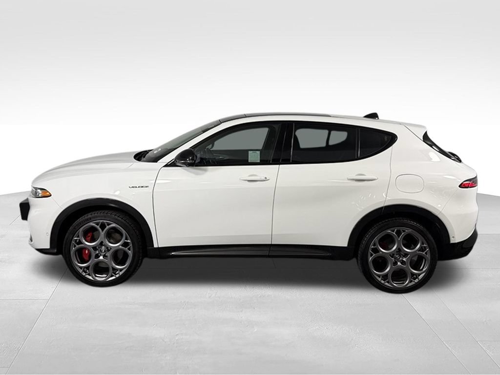 Used 2024 Alfa Romeo Tonale Veloce AWD/4WD image 10