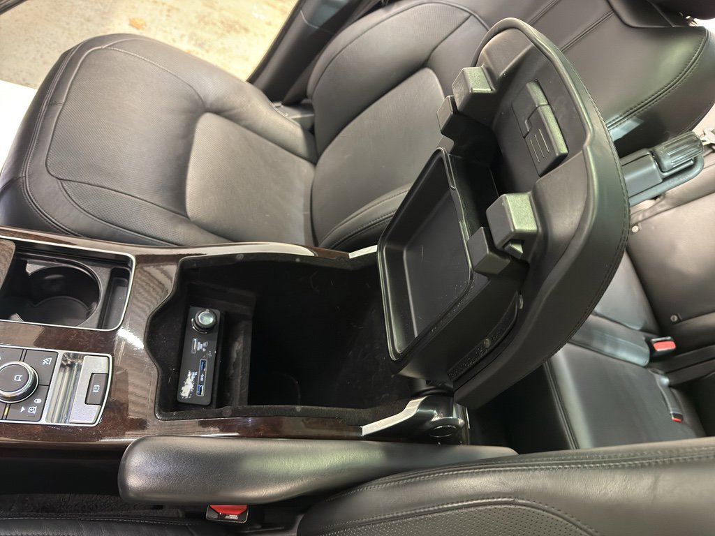 Used 2020 Land Rover Range Rover HSE image 21