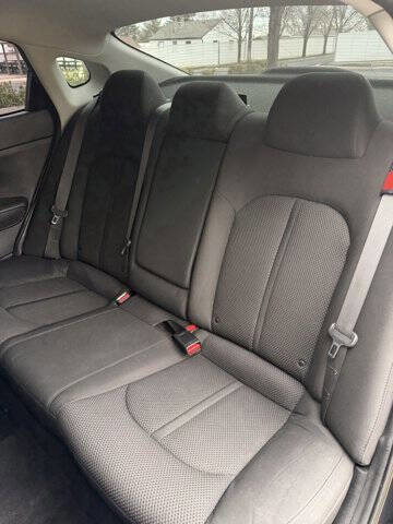 Used 2020 Kia Optima LX image 21