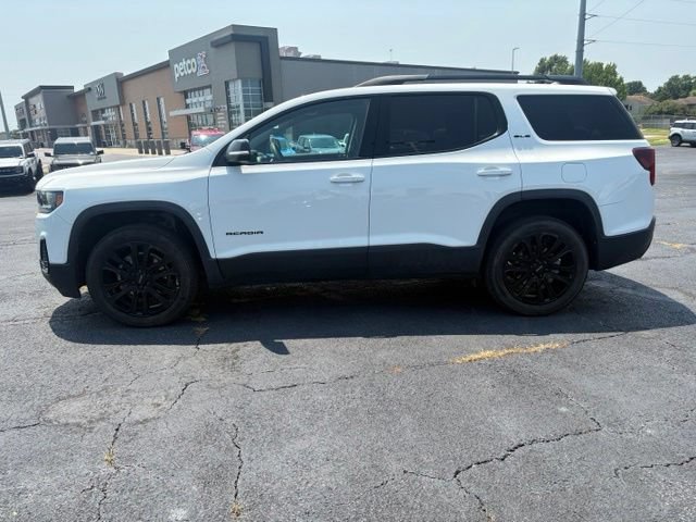 Used 2023 GMC Acadia SLE w/ Driver Convenience Package FWD image 3