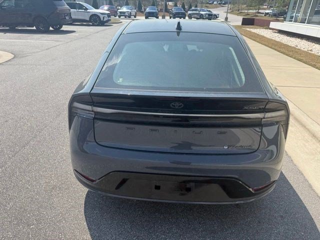 Used 2024 Toyota Prius Prime XSE Premium image 7