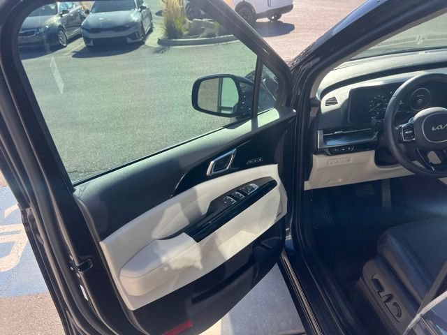 Certified 2024 Kia Carnival SX Prestige FWD image 16