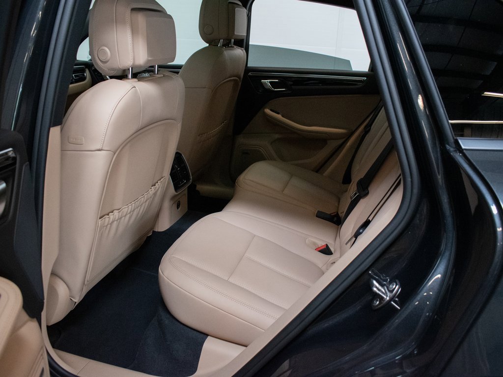 New 2025 Porsche Macan image 24
