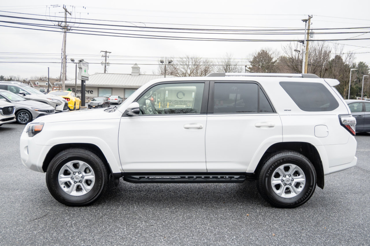 Used 2022 Toyota 4Runner SR5 Premium image 7