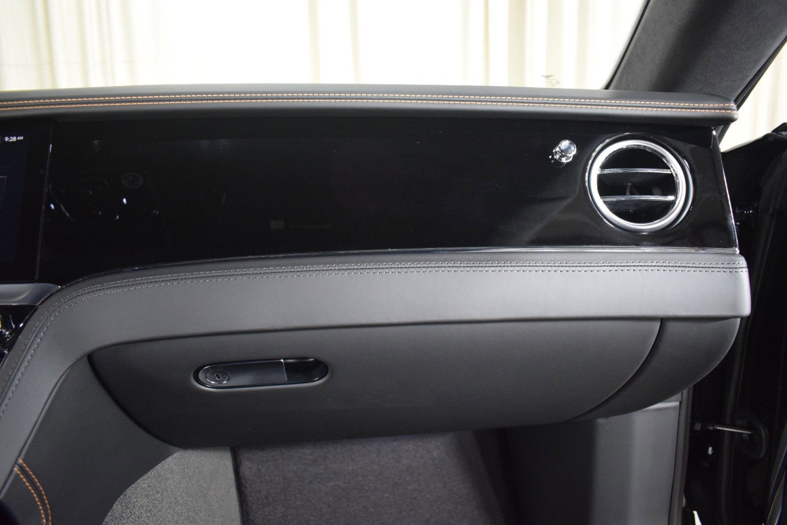 New 2026 Bentley Continental GT AWD/4WD image 24