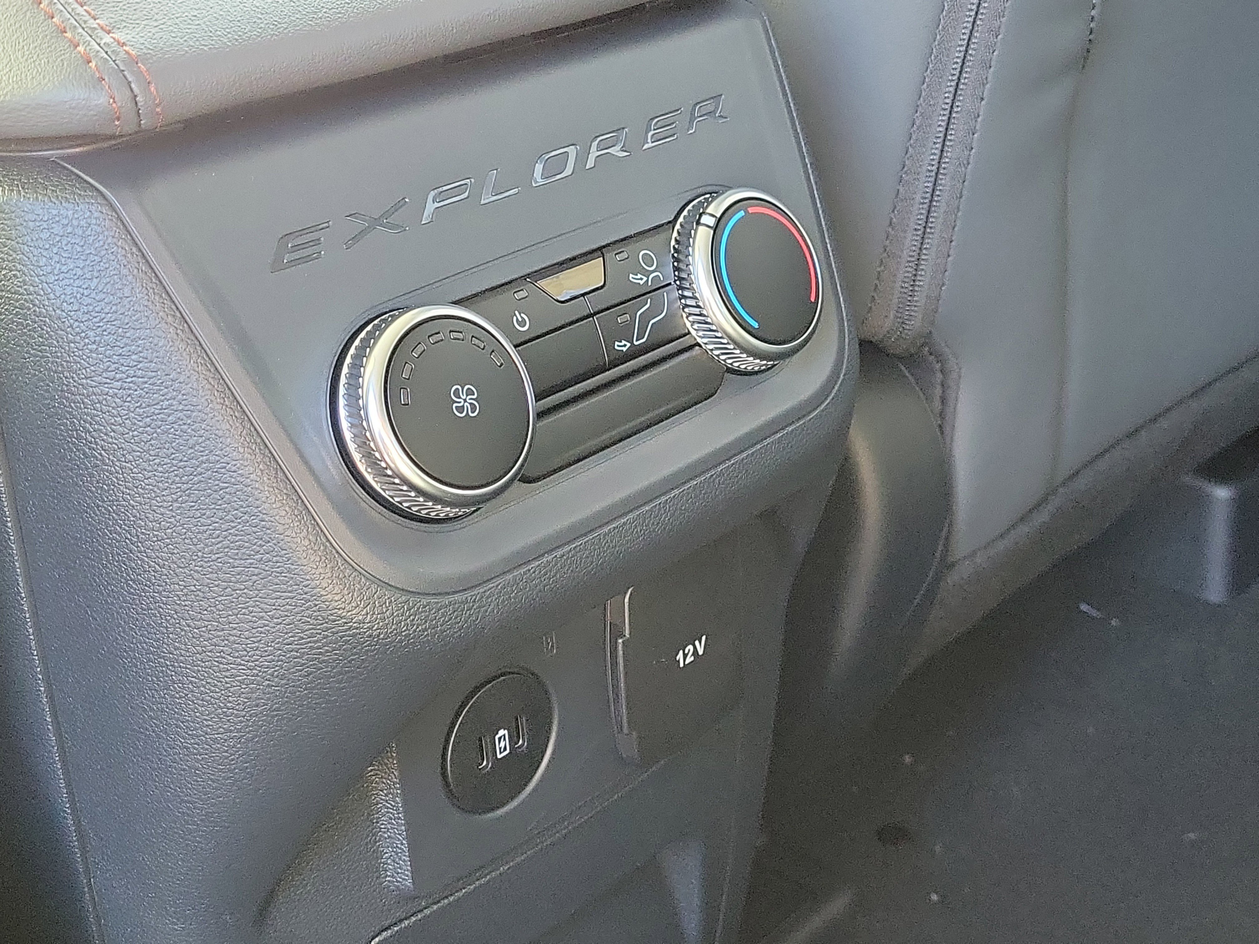 New 2026 Ford Explorer Active image 14