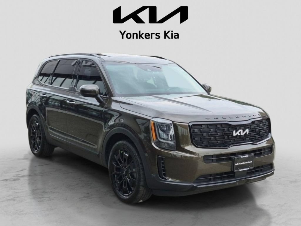 Certified 2022 Kia Telluride EX w/ EX Premium Package AWD/4WD image 4