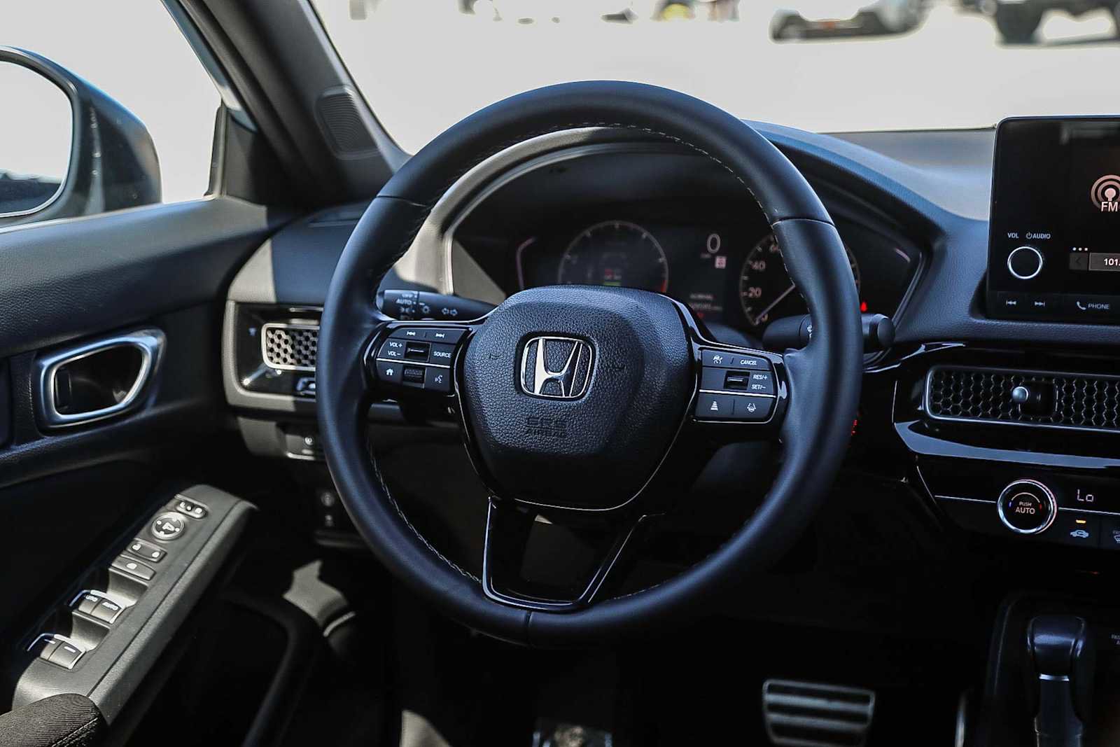 Used 2023 Honda Civic Sport image 15