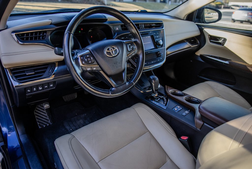 Used 2017 Toyota Avalon Limited FWD image 14