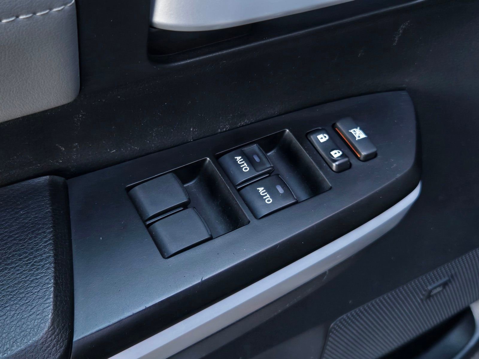 Certified 2019 Toyota Tundra Limited w/ Limited Premium Package image 11